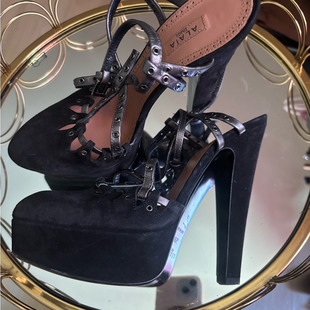 Alaia Platform Heels suede